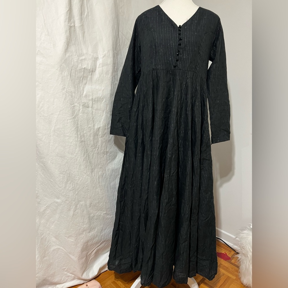Elegant Black Maxi Dress